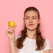 7 Perawatan Kulit DIY yang Sebaiknya Tidak Dicoba di Rumah