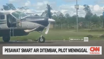 VIDEO: Pesawat Smart Air Ditembak Di Papua, Situasi Bandara Mencekam