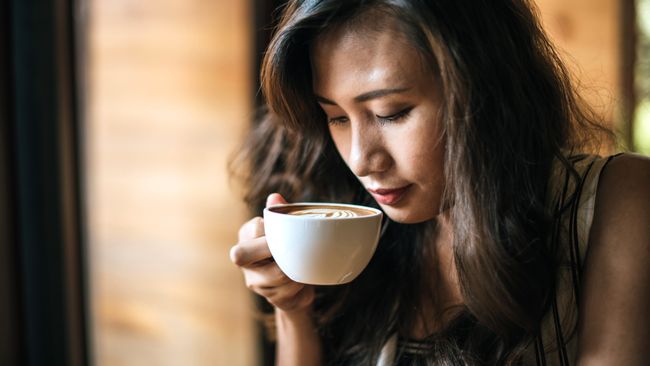 Kamu perlu memperhatikan waktu terbaik minum kopi selama Ramadhan agar ibadah puasa tidak terganggu.