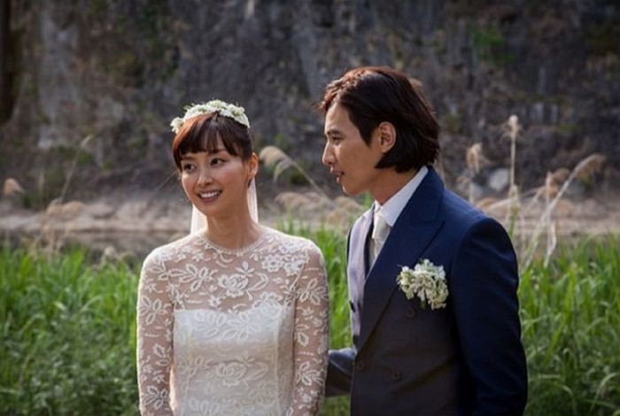Usai dikonfirmasi menjalin hubungan sejak 2012, Lee Na Young dan Won Bin yang berada di agensi Eden9 Entertainment akhirnya menikah pada Mei 2015 dan telah dikaruniai seorang putra./ Foto: soompi.com