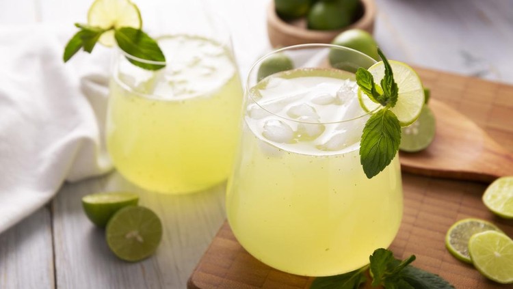 30 Resep Es Buat Buka Puasa&comma; Minuman Segar Bisa untuk Ide Jualan