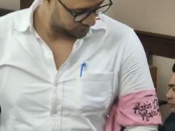 Video: Tulisan Makin Ditekan Makin Dilawan di Lengan Ammar Zoni saat Sidang