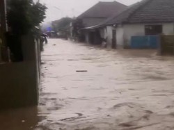 50 Rumah di Cibingbin Kuningan Terendam, Air Capai 1 Meter