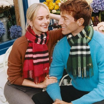 Romansa London Ala Burberry untuk Valentine's Day