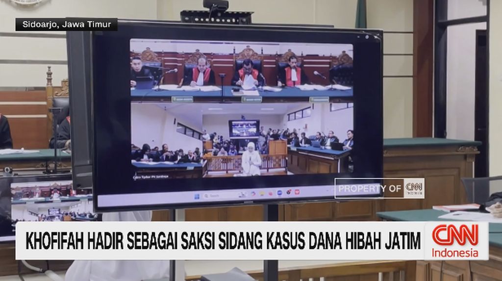 VIDEO: Khofifah Hadir Sebagai Saksi Sidang Kasus Dana Hibah Jatim