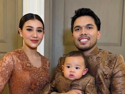 Apa Itu Tedak Siten? Tradisi Budaya yang Dijalani Arash Anak Thariq Halilintar