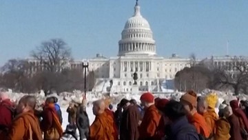 Biksu di AS Akhiri Perjalanan 3.000 Kilometer Untuk Serukan Perdamaian