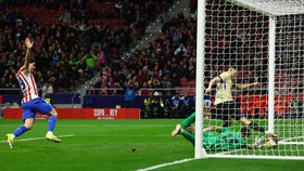 Hansi Flick Benar-benar Murka Barcelona Dibantai Atletico