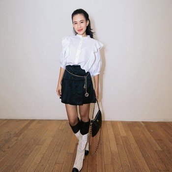Get The Look: Ide Black and White Outfit yang Simpel ala Shenina Cinnamon
