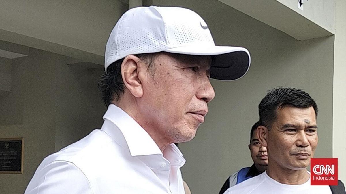 Jokowi Sebut Proses Hukum Lanjut Meski Seandainya Roy Suryo Minta Maaf