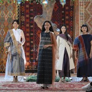 Koleksi Raya 2026 dengan Tenun Khas Tapanuli Selatan