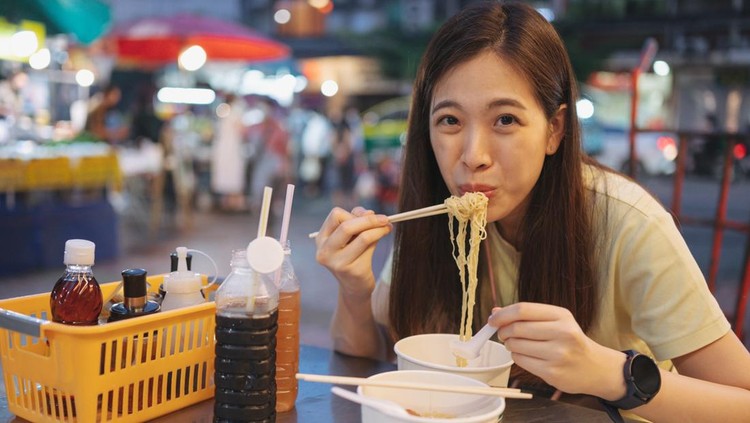 Kuliner Mie bangladesh dan mie nyemek