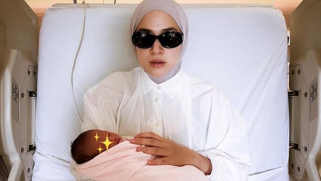 Cerita Persalinan Keempat Nina Zatulini, Kontraksi Tengah Malam dan Langsung Pembukaan 9