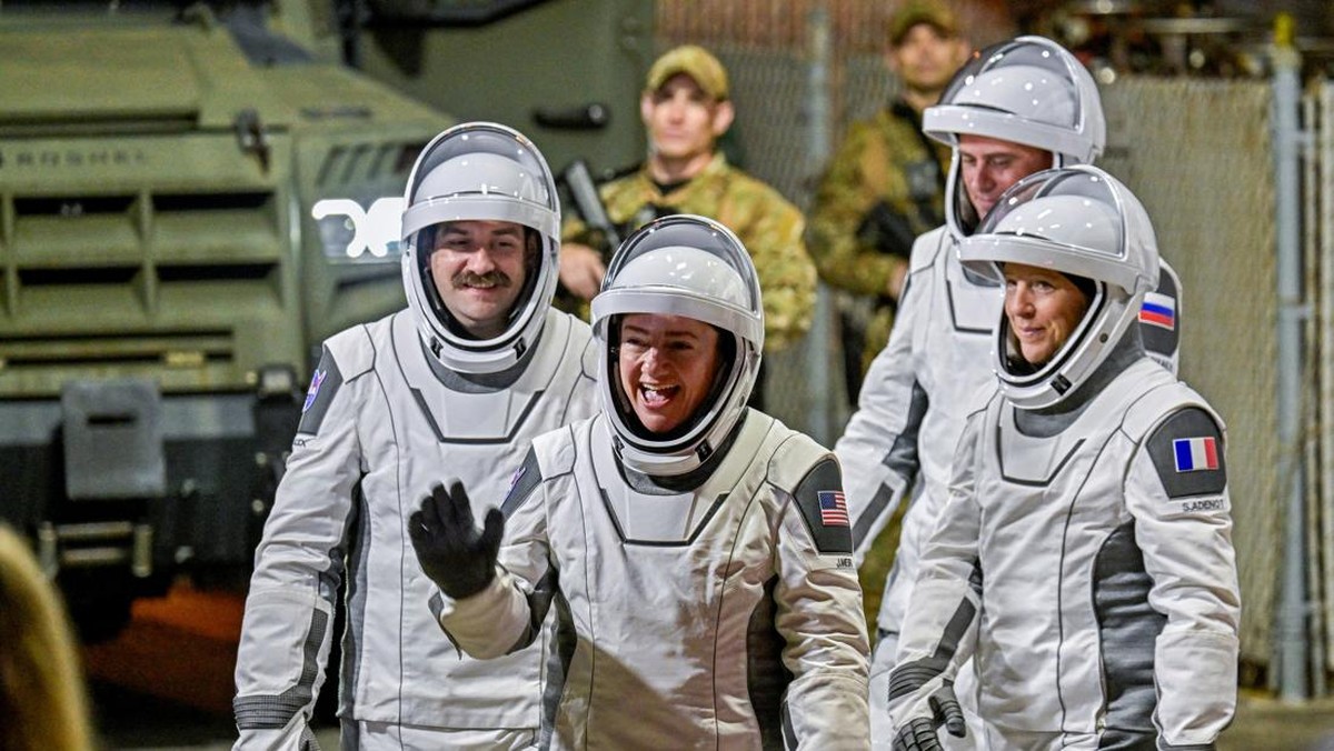Ribuan Pegawai Biasa SpaceX Mendadak Tajir,  Ternyata Ini Pendorongnya