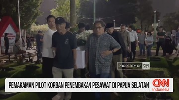 VIDEO: Pemakaman Pilot Korban Penembakan Pesawat di Papua Selatan