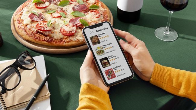 3 Ciri Kepribadian Orang yang Suka Pesan Makanan Online