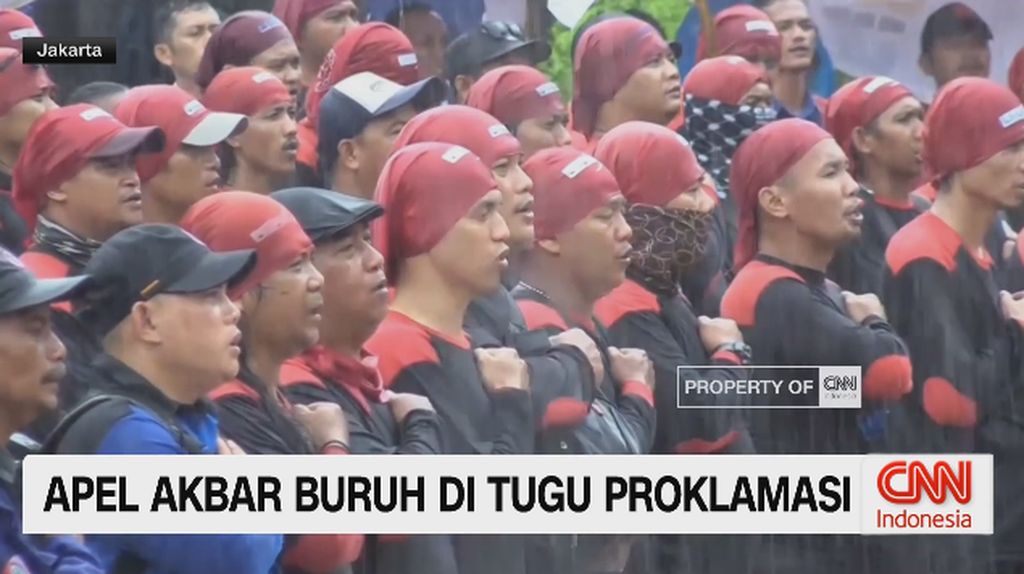 VIDEO: Ribuan Buruh Apel Akbar, Dukung Presiden dan Desak RUU Baru