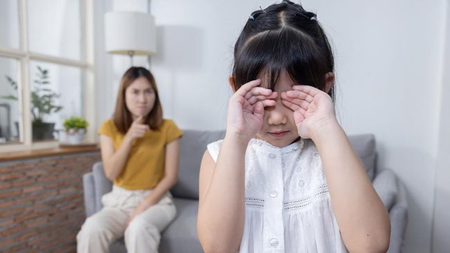 Pola Asuh Keras Pengaruhi Perkembangan Otak dan Perilaku Anak Perempuan saat Dewasa