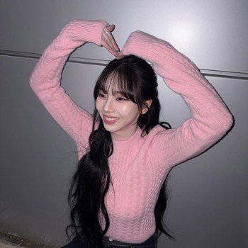 5 Ide Outfit Kencan Saat Valentine's Day ala Idol K-Pop