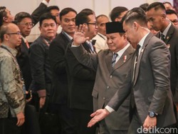 Prabowo: 10 Tahun Kita Akui Dana Desa Tak Sampai ke Rakyat