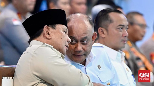 Presiden Prabowo Subianto dan Kepala Badan Gizi Nasional (BGN) Dadan Hindayana