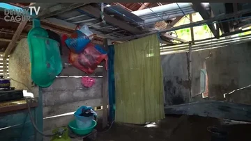 Berita Viral Selebriti dari InsertLive : Ini 8 Penampakan Rumah Fajar Sadboy Berdinding Kayu dan Pintu Gorden di Gorontalo