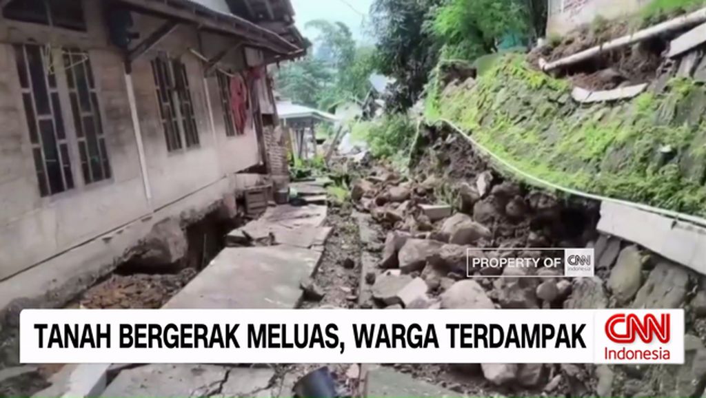 VIDEO: Tanah Bergerak di Tegal Meluas, Ratusan Rumah Rusak