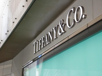 Toko Perhiasan Tiffany & Co Disegel, Kenapa Bisa Terjadi Demikian?