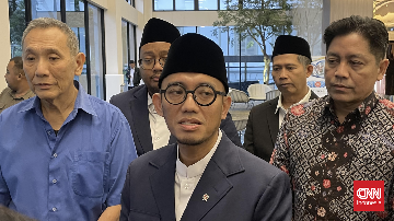 Wamenhaj Dahnil Sebut Prabowo Minta Tekan Uang Keluar saat Musim Haji