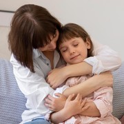 3 Kalimat Orang Tua yang Bikin Anak Tumbuh Percaya Diri dan Cerdas secara Emosional