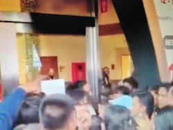 Jewellery Fair di JCC Sempat Riuh, Pengunjung War Rebutan Beli Emas