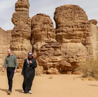 Pertama Kali ke Arab Saudi, Pangeran William Kunjungi Al Ula
