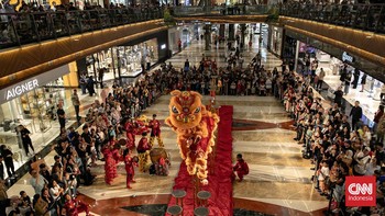 FOTO: Semarak Atraksi Barongsai Ramaikan Mal di Jakarta