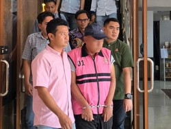 Mantan Kades di Bandung Menyerahkan Diri Usai 12 Tahun Buron