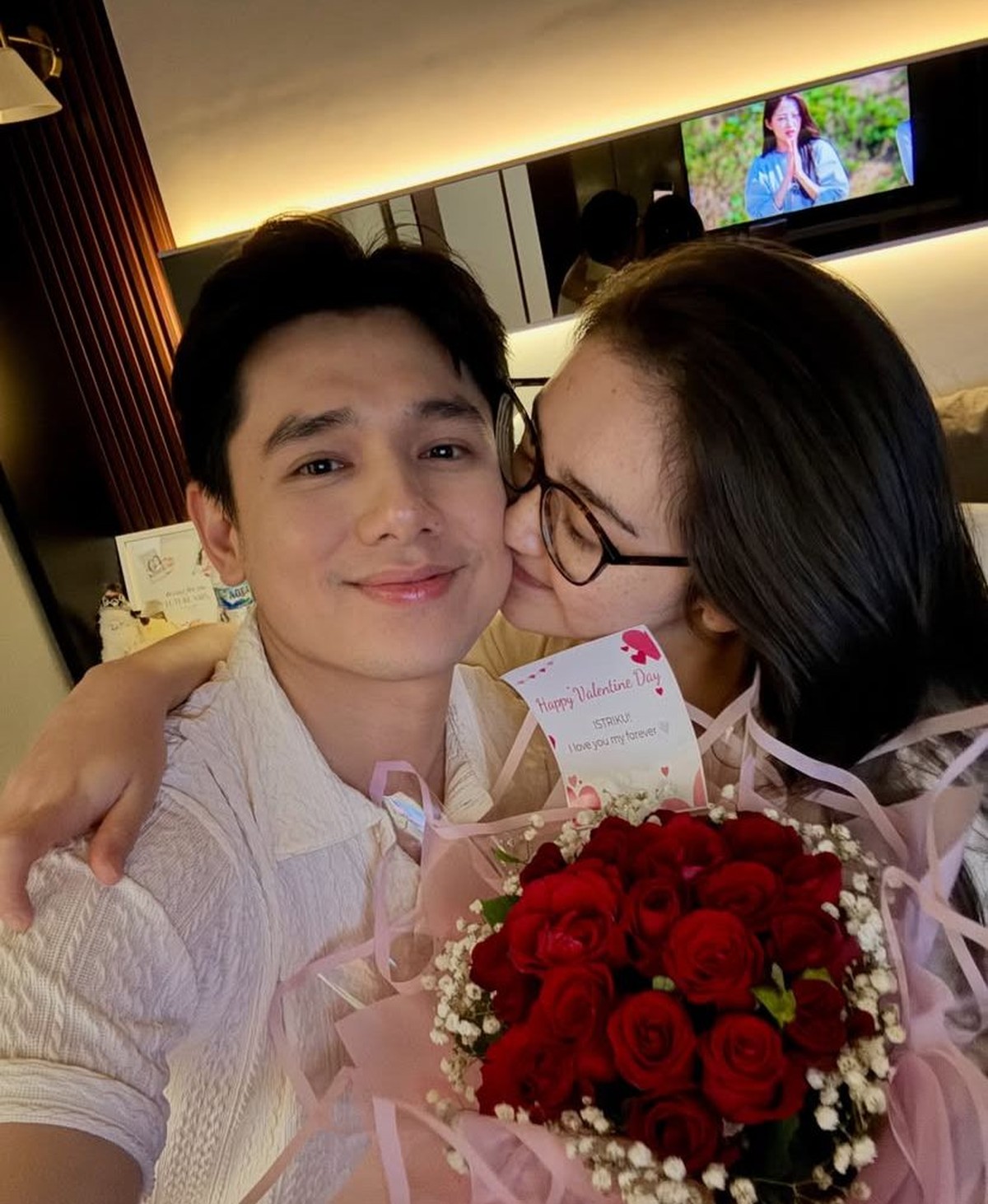 Artis Rayakan Hari Valentine