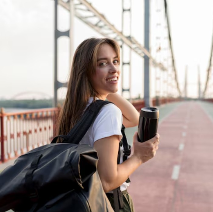 Gemini tidak tahan dengan rutinitas yang monoton dan selalu mencari pengalaman baru. Mereka fleksibel dan cepat beradaptasi dengan perubahan./ Foto: freepik.com