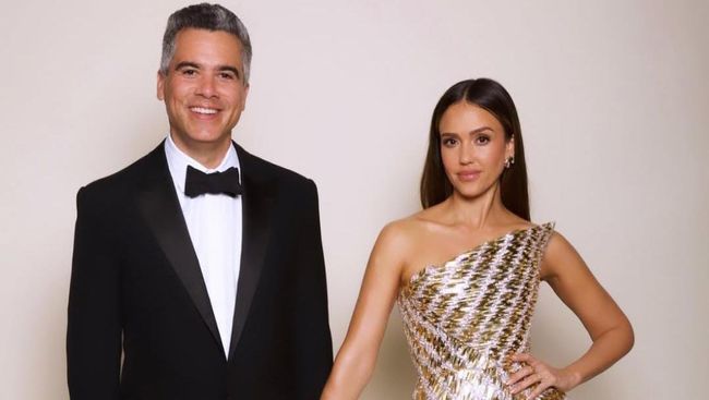 Terpopuler: Jessica Alba Resmi Cerai hingga Luna Maya Dapat Hadiah Valentine Mewah