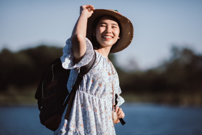 Sagittarius dikenal sebagai zodiak petualang yang selalu mencari pengalaman baru. Mereka percaya hidup harus penuh eksplorasi dan pembelajaran./ Foto: freepik.com/jcomp