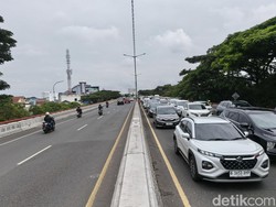 Long Weekend Imlek, Macet Mengular di Pasteur Bandung Hari Ini