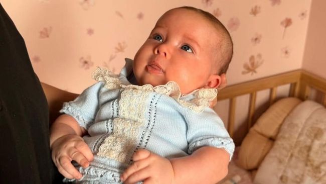 Bule Banget! Ini 5 Potret Baby Kaia Anak Steffi Zamora Akhirnya Diperlihatkan