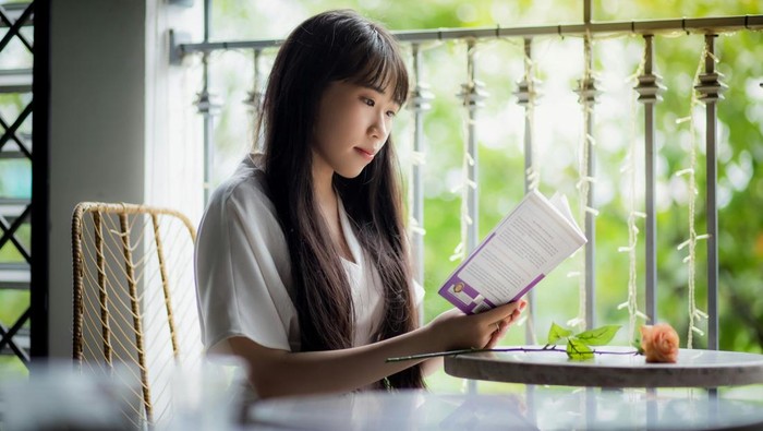 5 Rekomendasi Novel Heartwarming tentang Sisterhood yang Bikin Haru