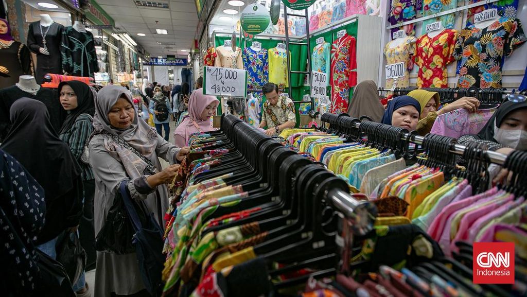 Riset: UMKM Lebih Pilih Utang Pinjol Dibanding ke Bank