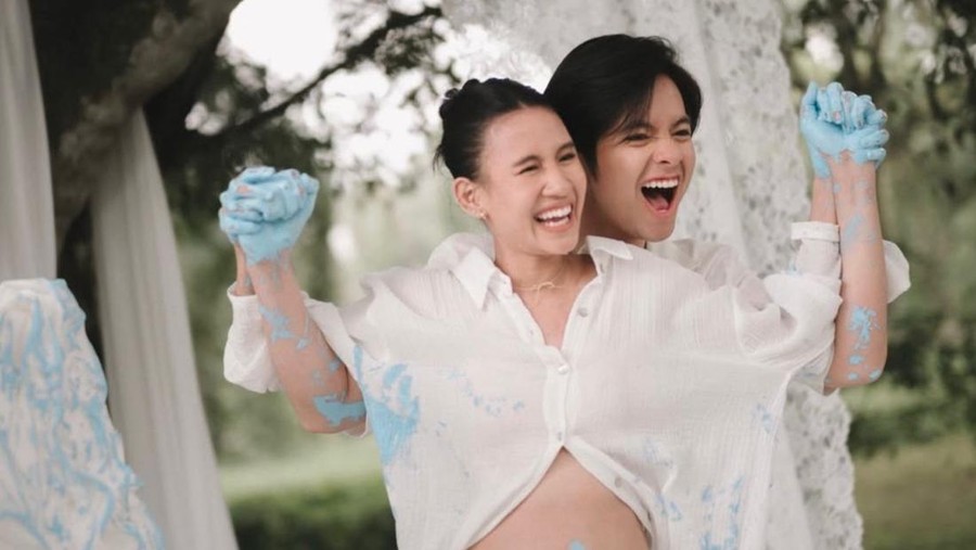 Momen Gender Reveal Kehamilan Shenina Cinnamon & Angga Yunanda
