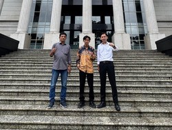 Anggaran Pendidikan Dipakai MBG hingga Rp 223 Triliun, Guru Honorer Lapor ke MK