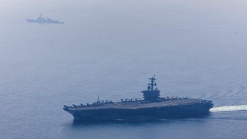 Iran Klaim Hantam Kapal Induk AS USS Abraham Lincoln Pakai Rudal