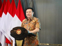 Pelantikan APDESI, Kemendagri Ingatkan Pentingnya Bekerja untuk Masyarakat
