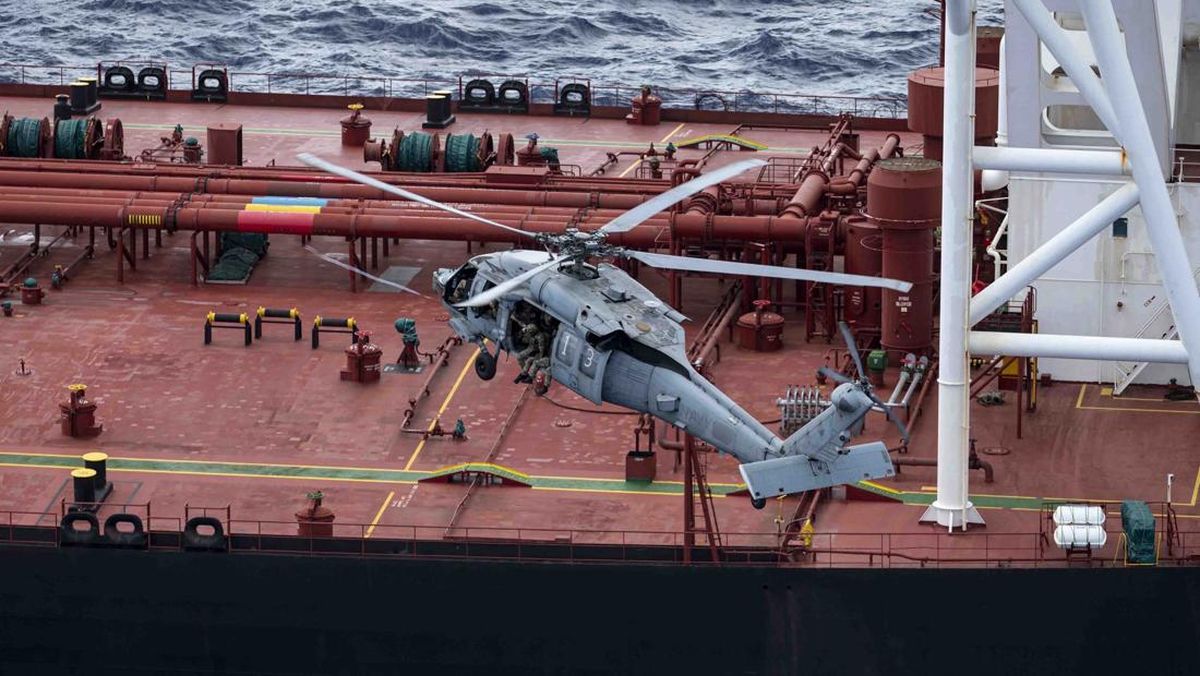 FOTO: AS Bajak Kapal Tanker Bawa Minyak Venezuela di Samudra Hindia FOTO: AS Bajak Kapal Tanker Bawa Minyak Venezuela di Samudra Hindia