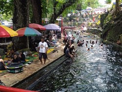Menjelang Ramadan, Tradisi Padusan di Umbul Cokro Punya Makna Mendalam