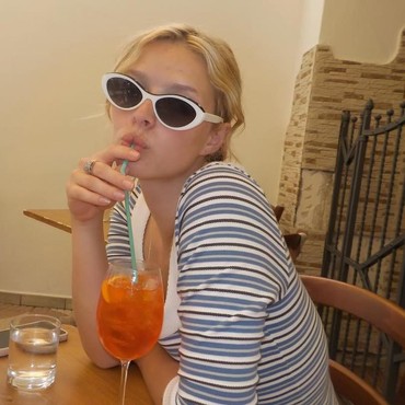 Apple Putri Gwyneth Paltrow dan Chris Martin Bantah Isu Dikeluarkan dari Sekolah karena Bully