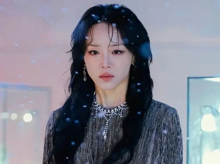 5 Fakta Menarik Shin Hye Sun, Pemeran Sarah Kim di Drakor 'The Art of Sarah'